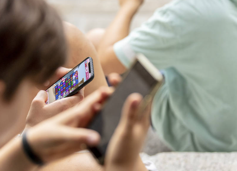 Verbunden sein – Beziehungen im digitalen Zeitalter